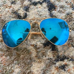 Ray-Ban RB3025 Aviator Flash Lenses**Lenses scratched (see photos)